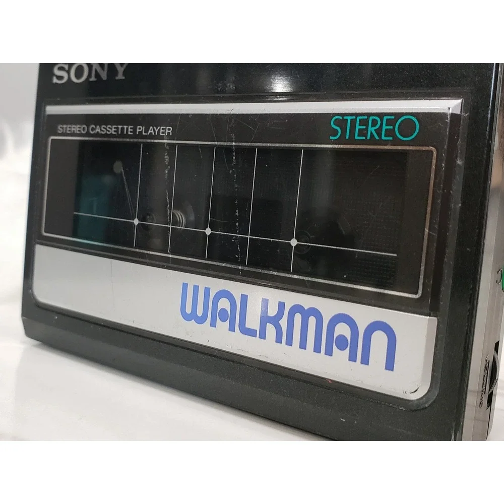 BROKEN FOR PARTS Sony Walkman WM-41 Stereo Cassette Tape Player Portable